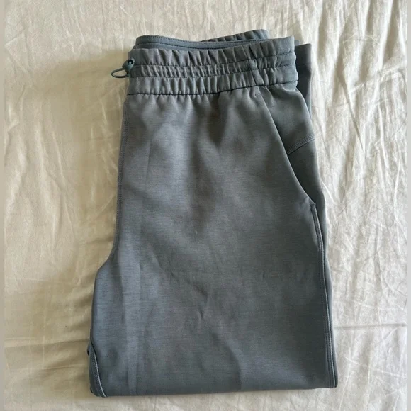 Lululemon Softstreme High-Rise Straight-Leg Cropped Pant | Belgium blue | 8 - Picture 7 of 8